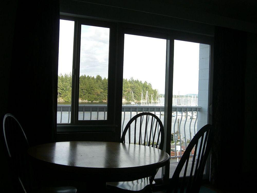 The Waterfront Suites And Marina Nanaimo Buitenkant foto