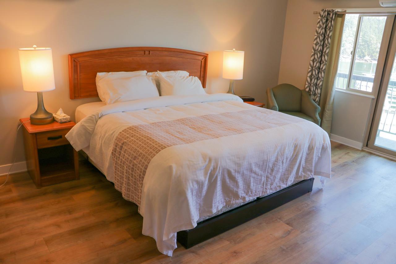 The Waterfront Suites And Marina Nanaimo Buitenkant foto